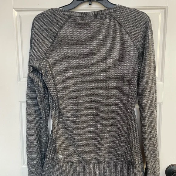 Lululemon Gray Long Sleeve - Picture 2 of 3